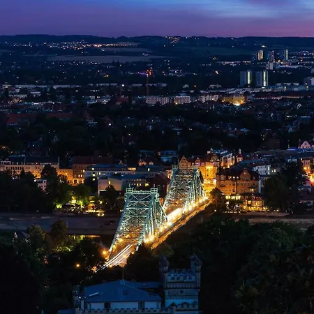 Traumhafte Ferienwohnung Im Luisenhof Drezno Zewnętrze zdjęcie