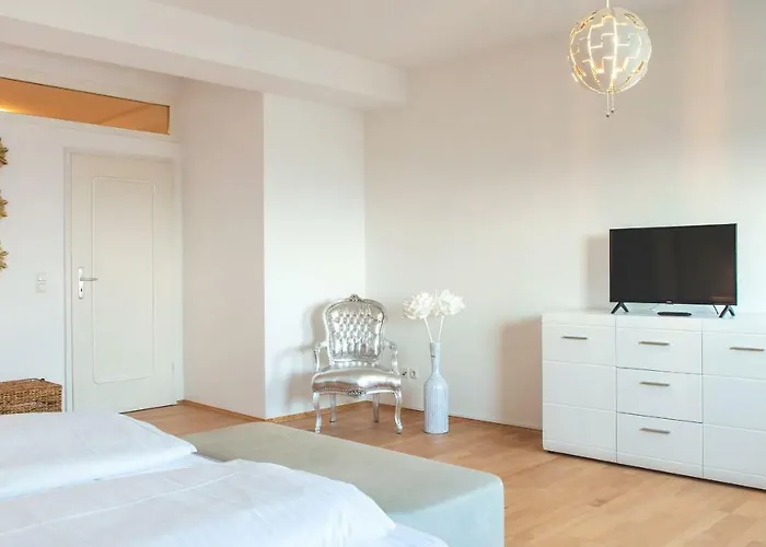 Traumhafte Ferienwohnung Im Luisenhof